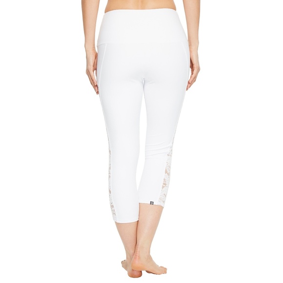 Onzie Bridal White Lace Stunner Capri Leggings NWT - Picture 4 of 7